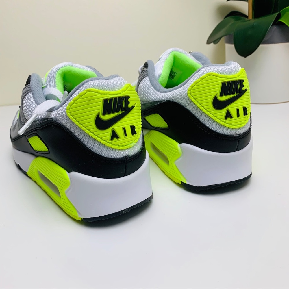 Nike Air Max 90 - Picture 5 of 10